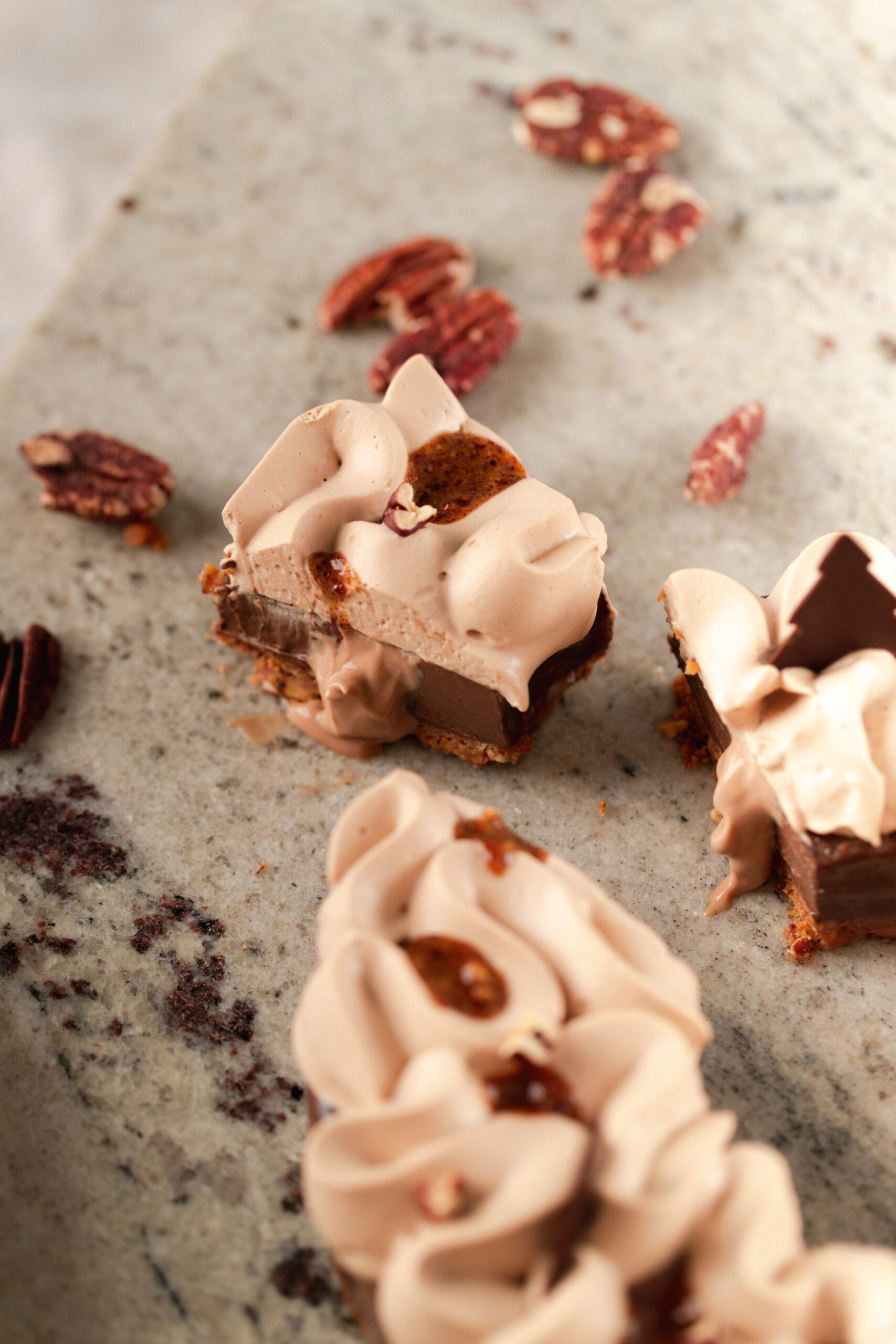 Couronne de Fête – Chocolat, Caramel & Noix de Pécan – Image 6