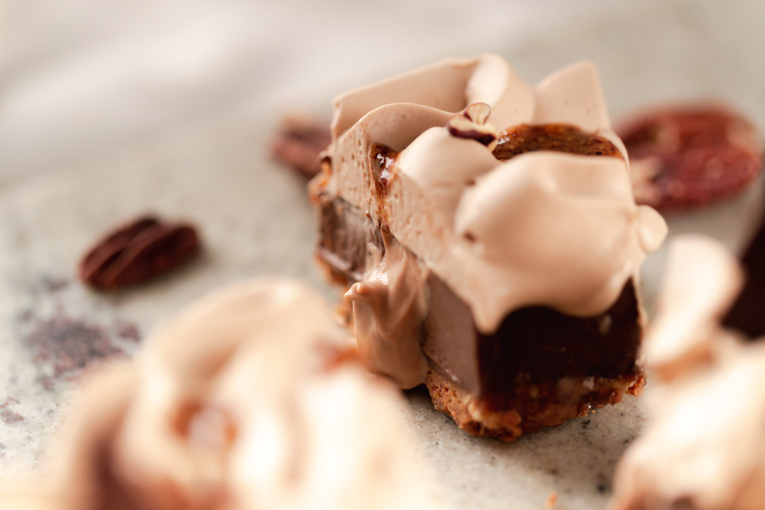 Couronne de Fête – Chocolat, Caramel & Noix de Pécan – Image 4